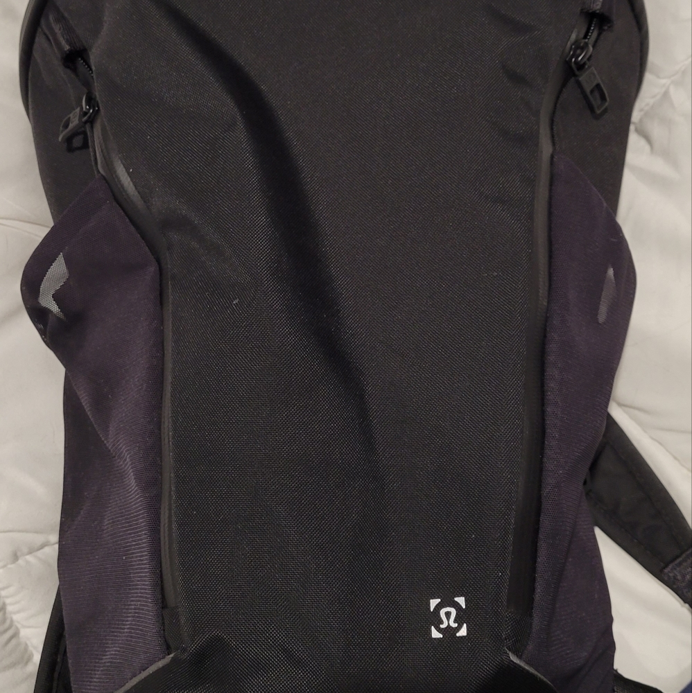 Lululemon More Miles Active Backpack 17L